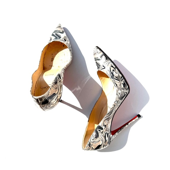 Christian Louboutin Pigalle Follies 100 Patent Leather Black Pointed Toe Pumps - Picture 10 of 10